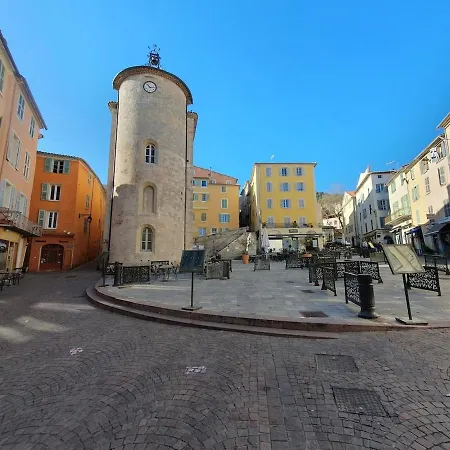 Un Cocon Au Coeur De La Vieille شقة Hyères